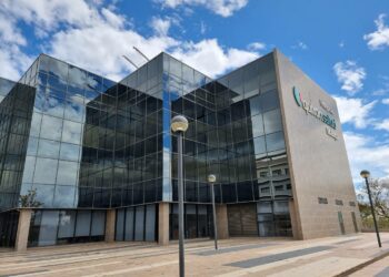 Sindicatos anuncian que se concentrarán mañana a las puertas del Hospital Quirónsalud