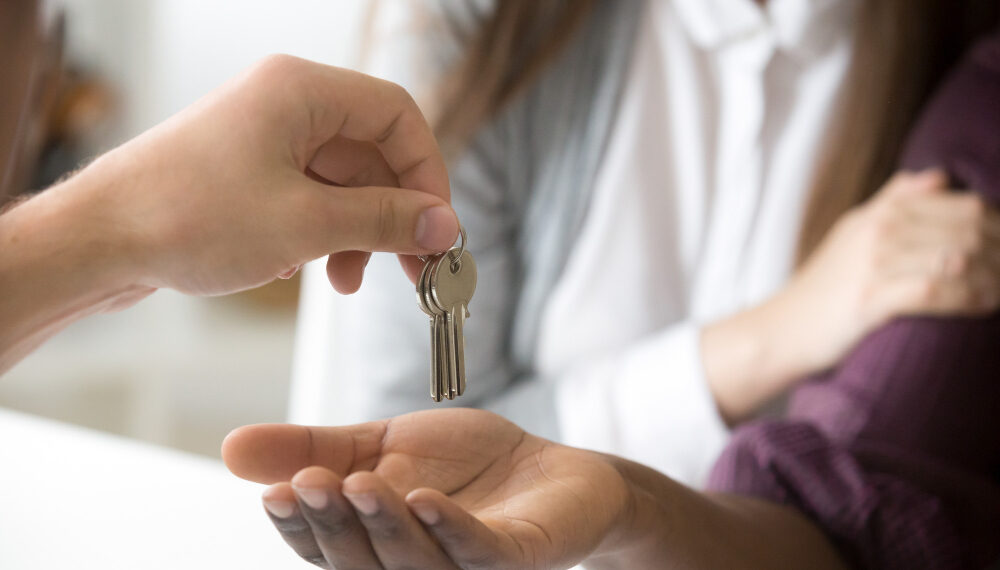 Abierto el plazo en Andalucía para solicitar el bono joven de alquiler, con un límite inicial de 14.000 solicitudes