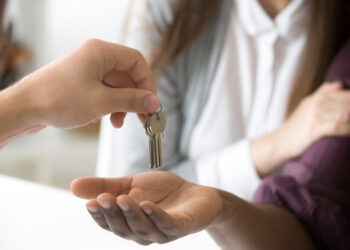 Abierto el plazo en Andalucía para solicitar el bono joven de alquiler, con un límite inicial de 14.000 solicitudes