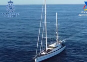 Desarticulada una organización dedicada a introducir cocaína a gran escala en España mediante veleros