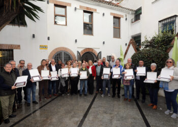 Marbella reconoce “la profesionalidad y entrega” de más de 50 empleados municipales que se han jubilado este año