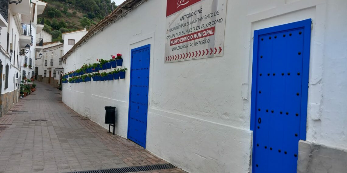 Avanza ‘Casares se luce’, el plan que busca potenciar la imagen de Casares como pueblo blanco andaluz.