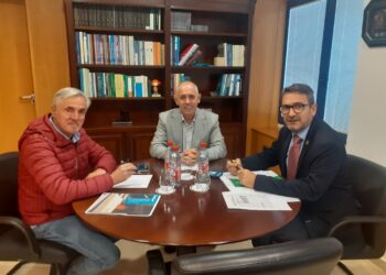 Mario Jiménez trata con la Junta de Andalucía la adhesión de Manilva a la Red Andaluza de Ciudades Industriales