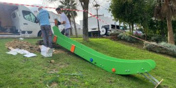 Comienza la construcción de un nuevo parque infantil en Secadero