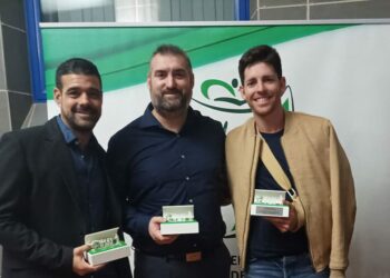 Varios entrenadores manilveños, galardonados por la RFAF