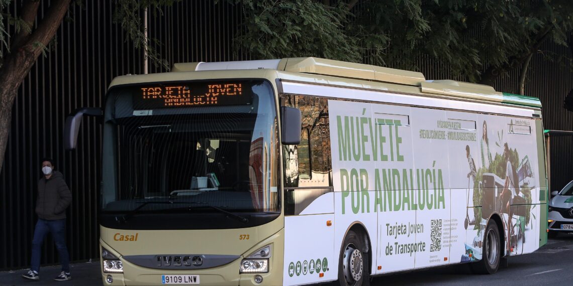Mañana entran en vigor los nuevos descuentos para el transporte público