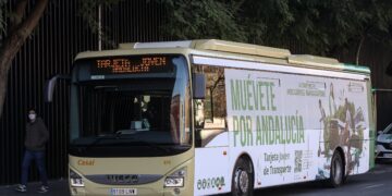 Mañana entran en vigor los nuevos descuentos para el transporte público