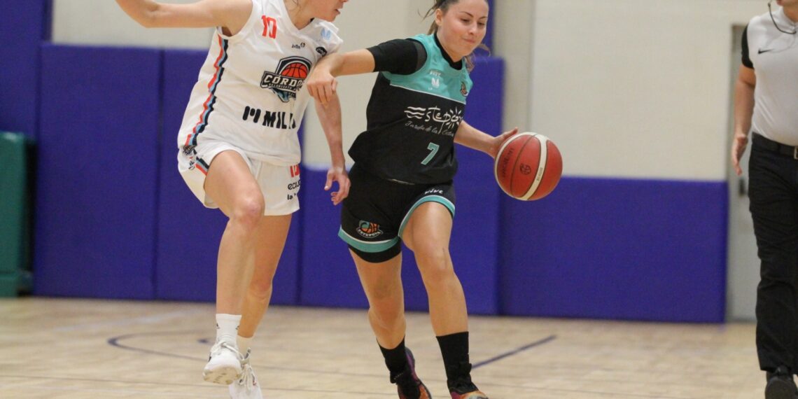 Reacción y victoria de récord del CAB Estepona Jardín en el derbi andaluz