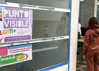 El IES Azahar de Tesorillo solicita  al Punto Visible de Casares una formación en diversidad