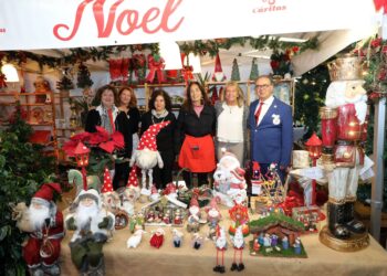 Cáritas inaugura más de 120 puestos en su XVII Bazar Solidario de Navidad en Marbella