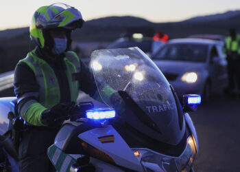 Tres fallecidos en una colisión frontal entre dos turismos en Casarabonela