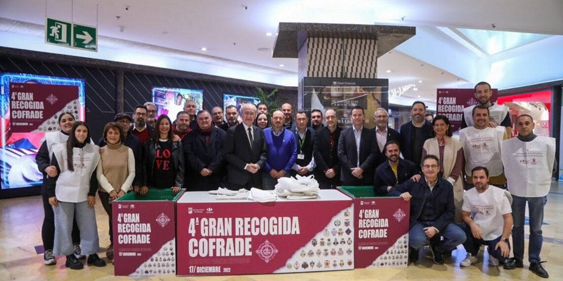 Las Cofradías de Málaga recogen más de 60 toneladas de alimentos para los necesitados