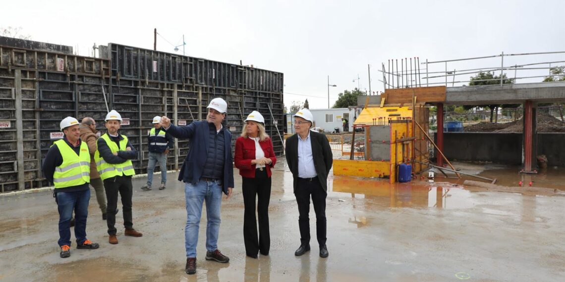 Las obras del pabellón polideportivo que se construye en el ensanche sur de San Pedro están al 30% de ejecución