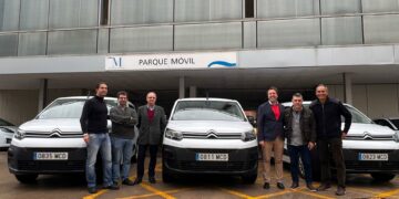 Diputación incorpora 50 vehículos eléctricos e híbridos autorrecargables a su flota del parque móvil