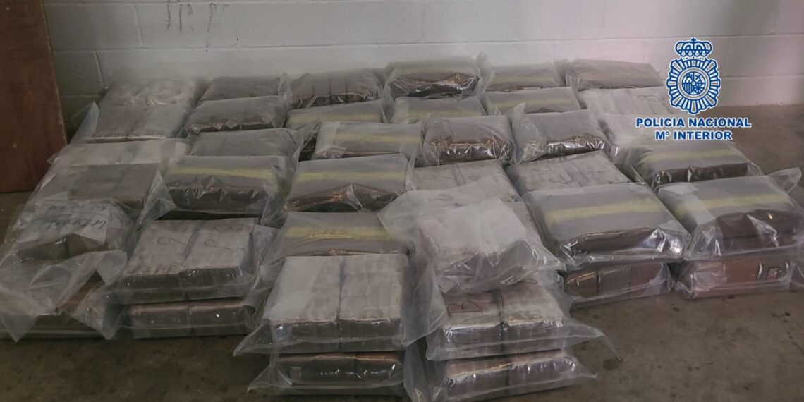 Cae en Fuengirola una red dedicada al transporte internacional de droga que ocultaban en un doble fondo de un tráiler