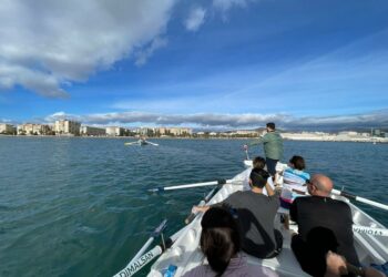 Más de 200 personas disfrutan de la Senda Azul
