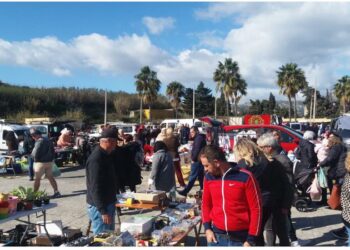 Manilva recupera el mercadillo de los domingos tras dos años de parálisis por la pandemia