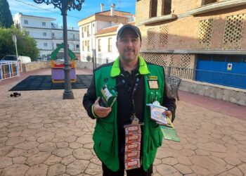 Papa Noel deja un sueldazo de la Once a unos vecinos de Alhaurín el Grande