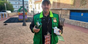 Papa Noel deja un sueldazo de la Once a unos vecinos de Alhaurín el Grande