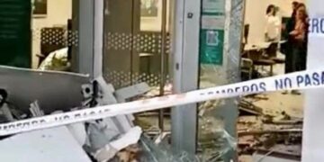 Revientan con explosivos un cajero automático en Málaga
