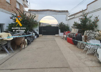 La Guardia Civil detiene a 6 personas por robo de mobiliario de terrazas en las provincias de Málaga y Granada