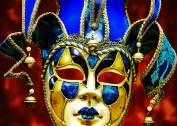 Estepona celebrará el Carnaval con un mercado carnavalesco, concurso de disfraces, comparsas, chirigotas y la I Gala Drag Queen