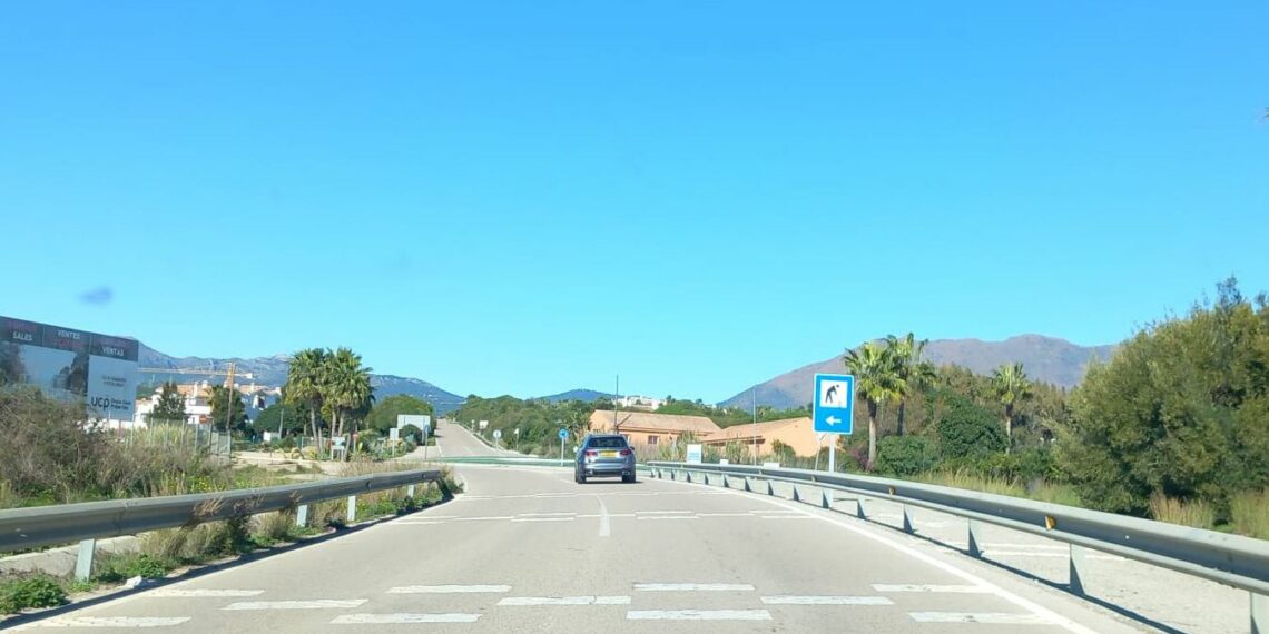 Ayuntamiento de Casares y Diputación anuncian el proyecto de embellecimiento de la carretera de Casares Costa