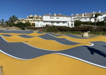 Avanza la regeneración de Los Alegres con la construcción de la pista de pump track