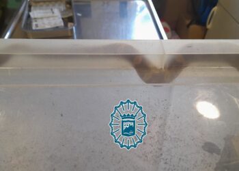 La Policía Local recupera una segunda serpiente abandonada junto a contenedores