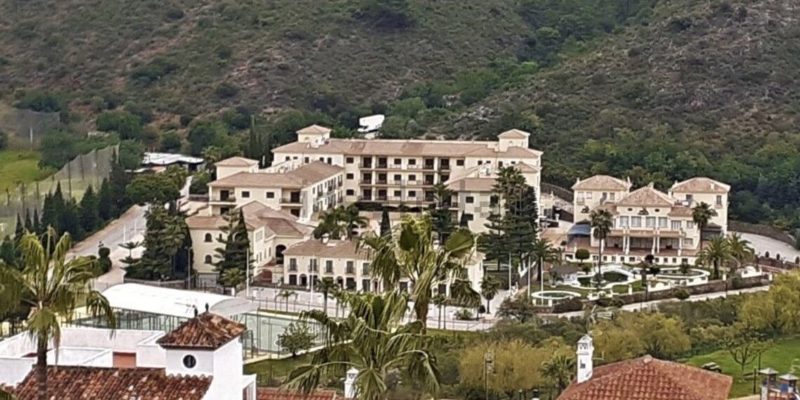 El Gran Hotel Benahavís continúa en venta por la módica cantidad de 10,5 millones de euros