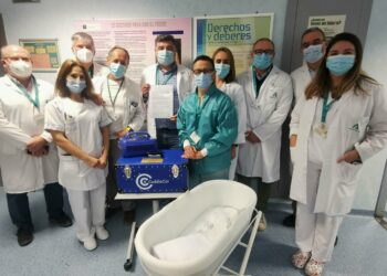 El Hospital Costa del Sol, primero en la provincia en recibir la donación de una cuna de abrazos