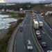 Una rotura en una tubería de Mijas provoca inundaciones en algunas calles y un tramo de la A-7