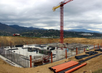 Las obras del nuevo depósito de agua que Hidralia construye en Las Mesas, al 50% de ejecución