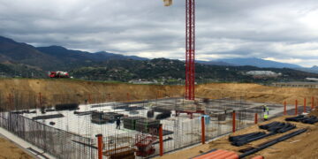 Las obras del nuevo depósito de agua que Hidralia construye en Las Mesas, al 50% de ejecución