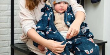 Consejos para ayudar a mantener a tus hijos seguros y abrigados en el invierno