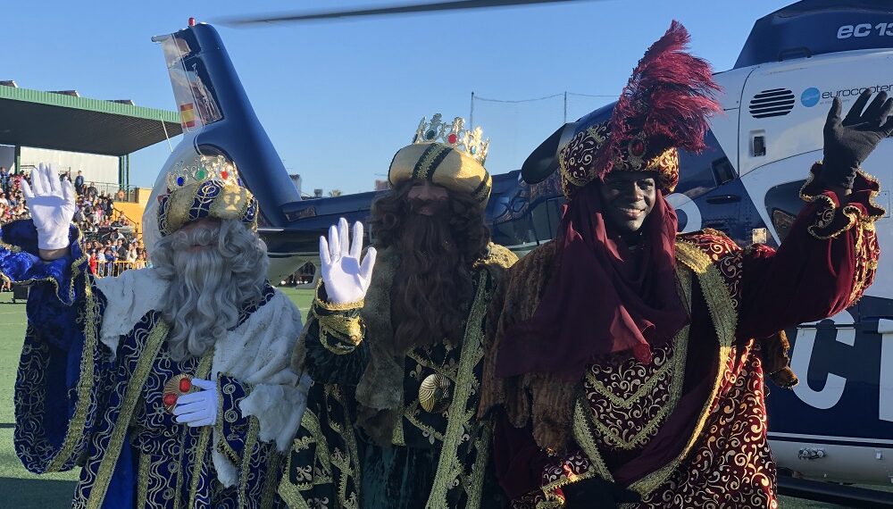 Los Reyes Magos llegarán en helicóptero al polideportivo Elola de Fuengirola este jueves a las 16:00