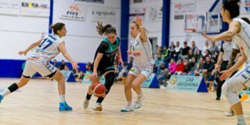 La defensa zonal y el último cuarto devuelven al CAB Estepona Jardín de la Costa del Sol la victoria