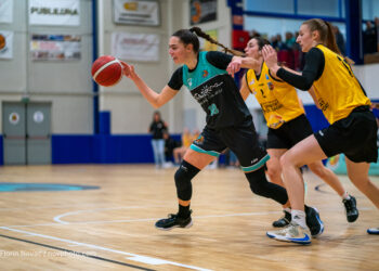 Jone Azkue abandona el CAB Estepona