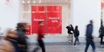 Arrancan las rebajas este sábado en tiendas físicas para Indetex y el Corte Inglés