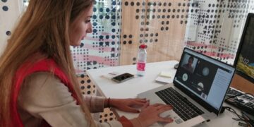 89 ucranianos participan en los talleres online de Diputación y Cruz Roja para encontrar trabajo