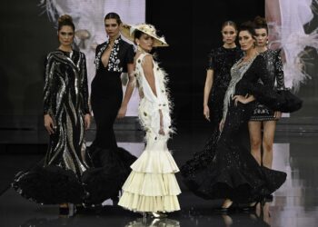 El diseñador F de Frank (Marbella) deslumbra en el Salón Internacional de Moda Flamenca