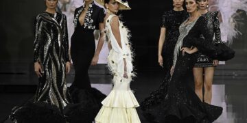 El diseñador F de Frank (Marbella) deslumbra en el Salón Internacional de Moda Flamenca