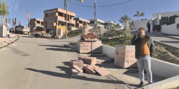 Marcos Ruiz comprueba in situ el desolador panorama que Otero Group deja hasta el momento en Manilva