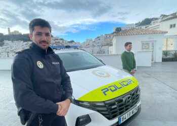 La Policía Local de Casares se refuerza con nuevos vehículos y la convocatoria de 4 nuevos agentes