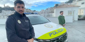 La Policía Local de Casares se refuerza con nuevos vehículos y la convocatoria de 4 nuevos agentes