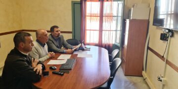 Ayuntamiento de Manilva y Junta tratan la rehabilitación de más de 100 viviendas VPO