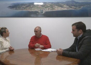 Cajamar ofrece al Ayuntamiento de Manilva servicios financieros para trabajadores del sector primario