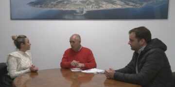 Cajamar ofrece al Ayuntamiento de Manilva servicios financieros para trabajadores del sector primario