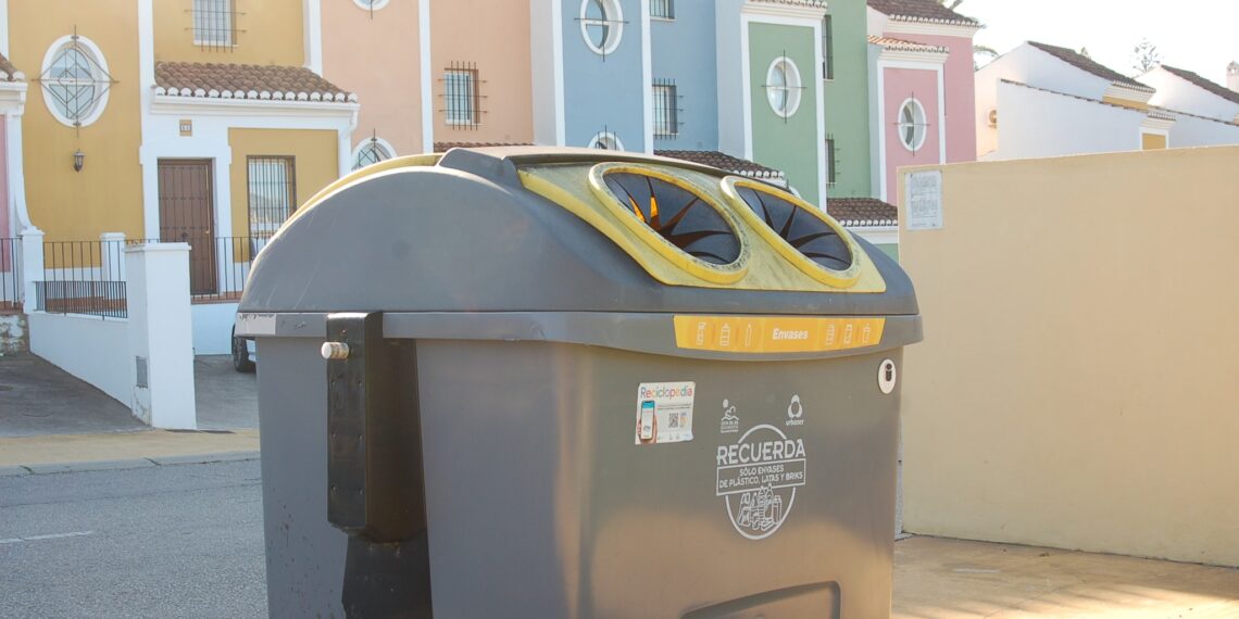 Casares, el municipio que más incrementa el reciclaje de envases ligeros de la Costa del Sol