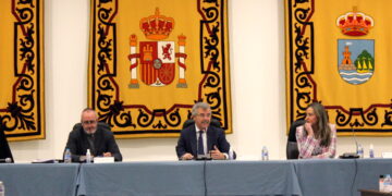 El Pleno aprueba otorgar el título de Hijo Predilecto de Estepona al guitarrista Daniel Casares